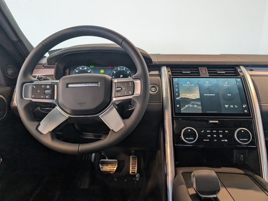 New 2026 Santorini Black Land Rover  image 14