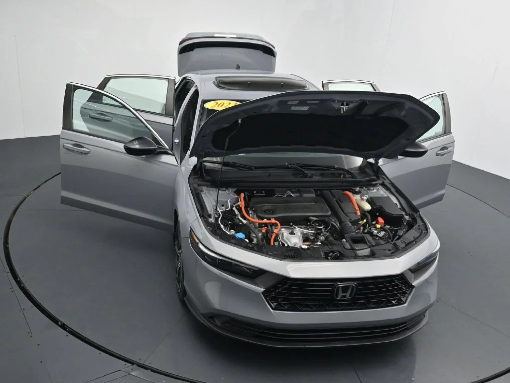 Used 2023  Honda Sport image 42