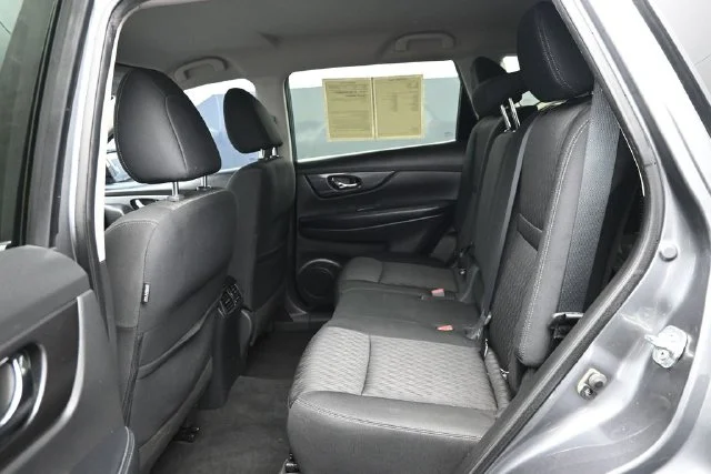 Used 2020 Gray Nissan SV image 11