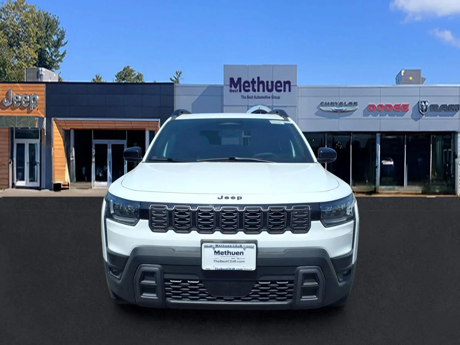 New 2026 Bright White Clear-Coat Exterior Paint Jeep Limited image 2