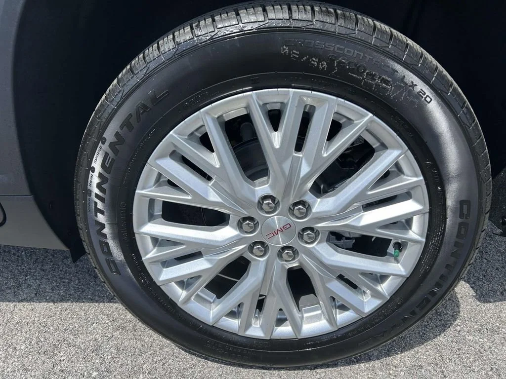 New 2026 Summit White GMC Elevation image 10