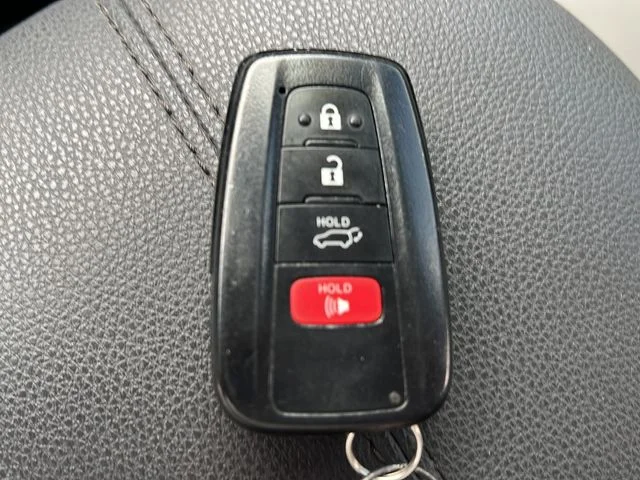 Used 2021 Gray Toyota XLE Premium image 28