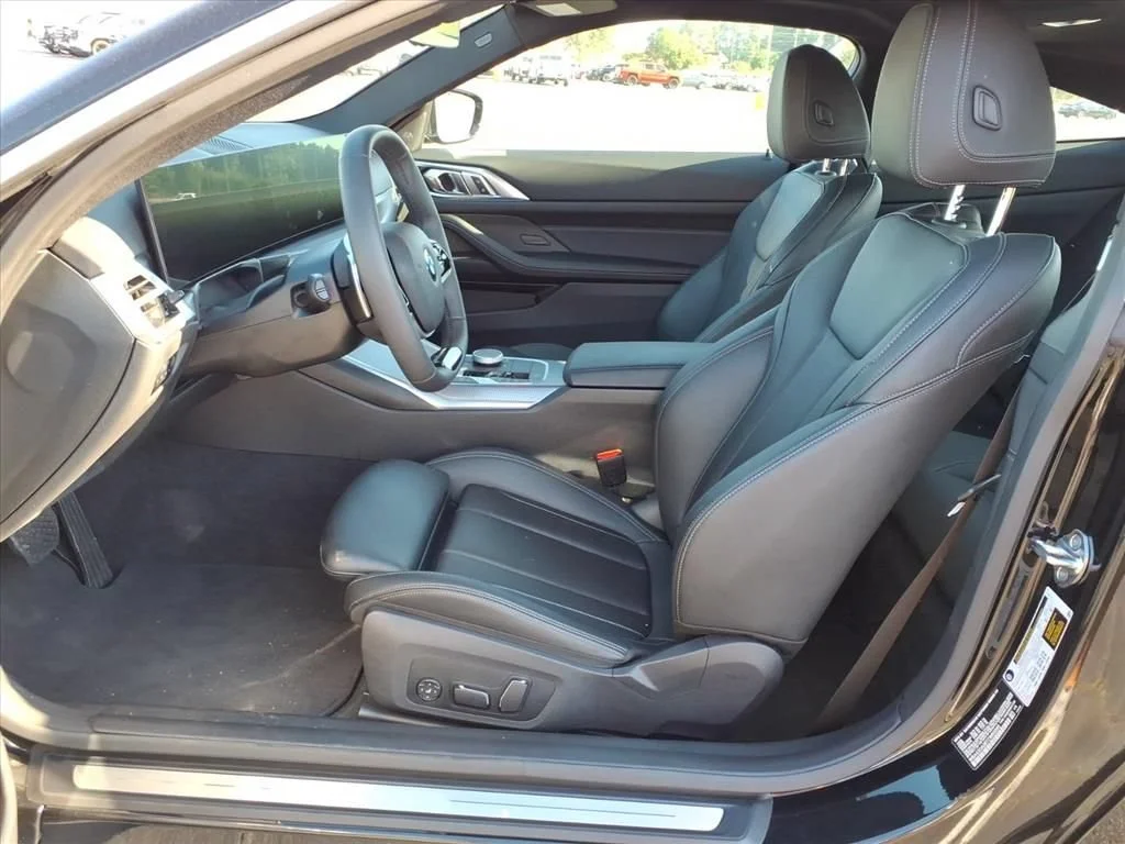 Used 2026 Black BMW 430i image 3