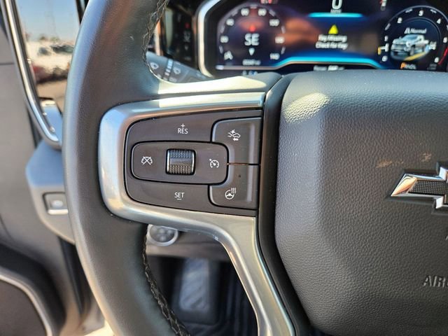 Used 2025 Sterling Gray Metallic Chevrolet LT image 17