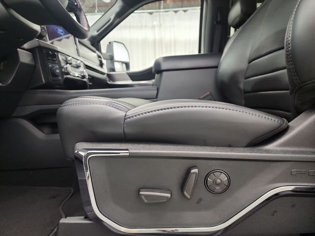 2026 Ford F-250 Super Duty Platinum - Photo 16