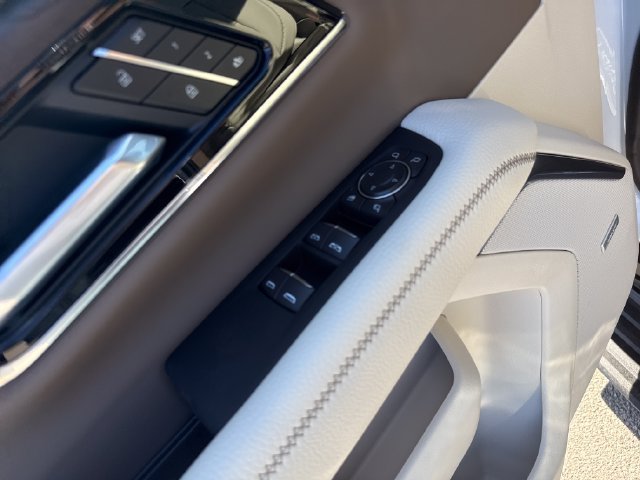 2026 GMC Yukon Denali - Photo 11