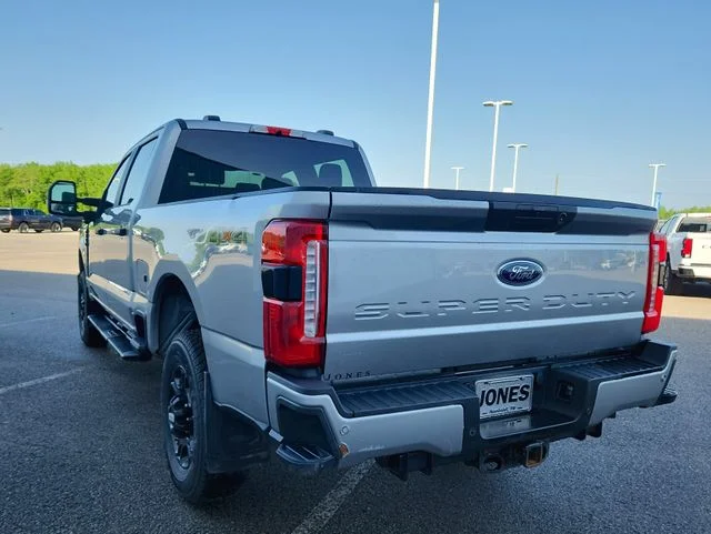 Used 2023 Silver Ford XL image 6