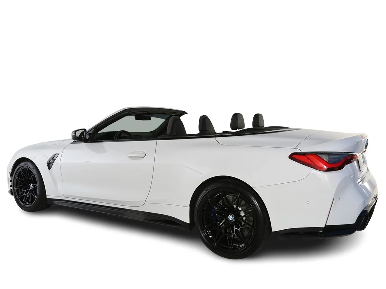 Used 2022 White BMW Competition image 12