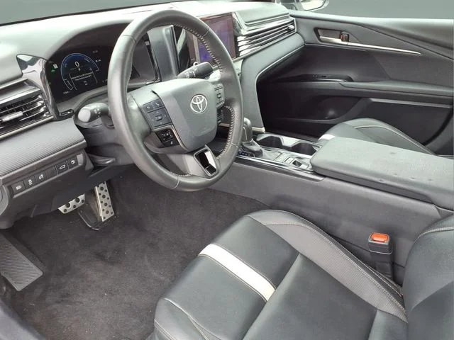 Used 2025 White Toyota SE image 11