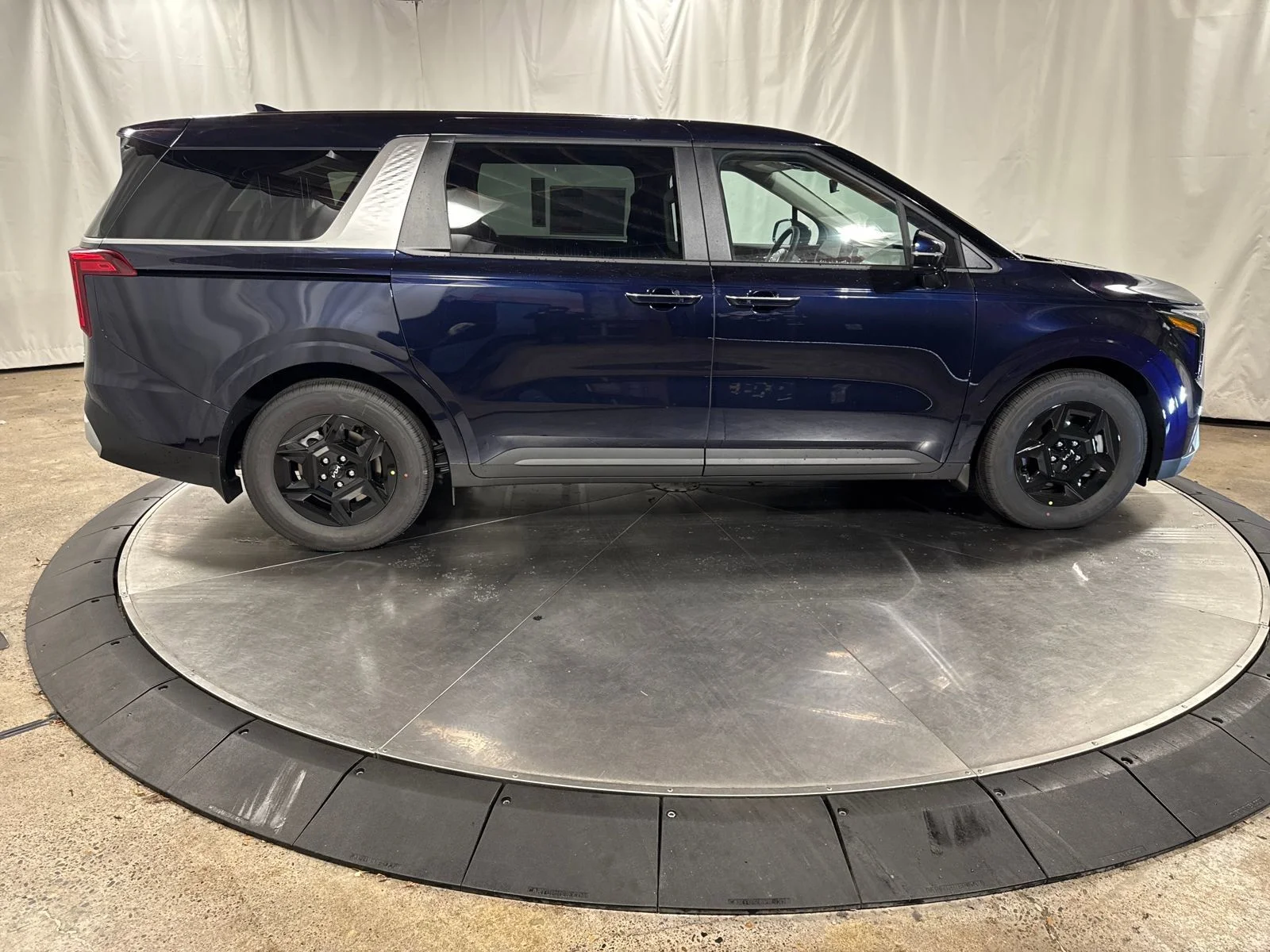 New 2026 Deep Chroma Blue Kia LXS image 9