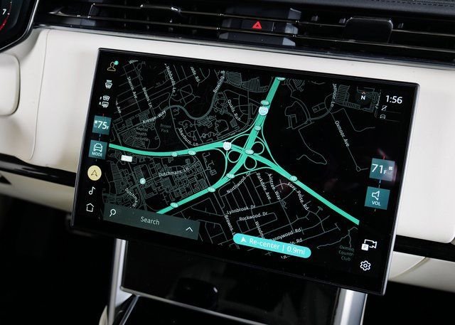 New 2026 Santorini Black Land Rover SE image 13