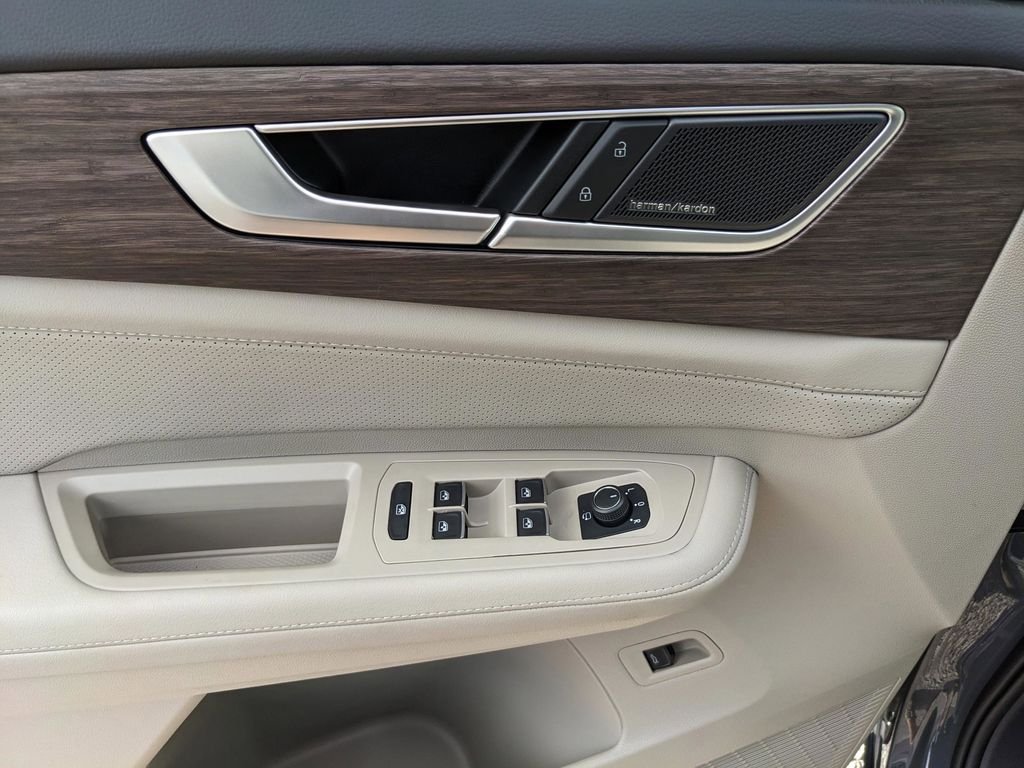 2026 Volkswagen Atlas SEL Premium R-Line - Photo 17