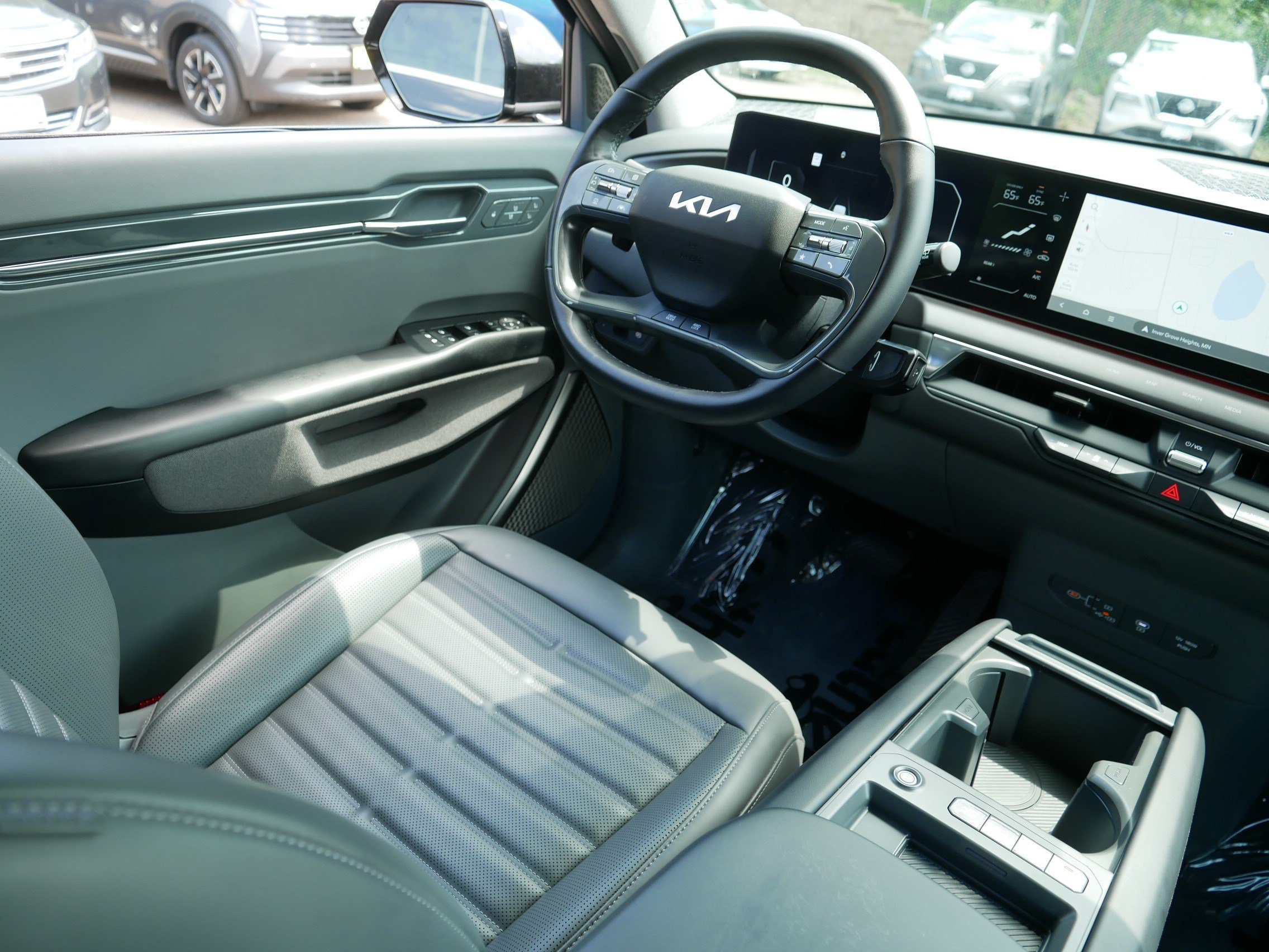 Certified Used 2024 Aurora Black Pearl Kia Land image 9