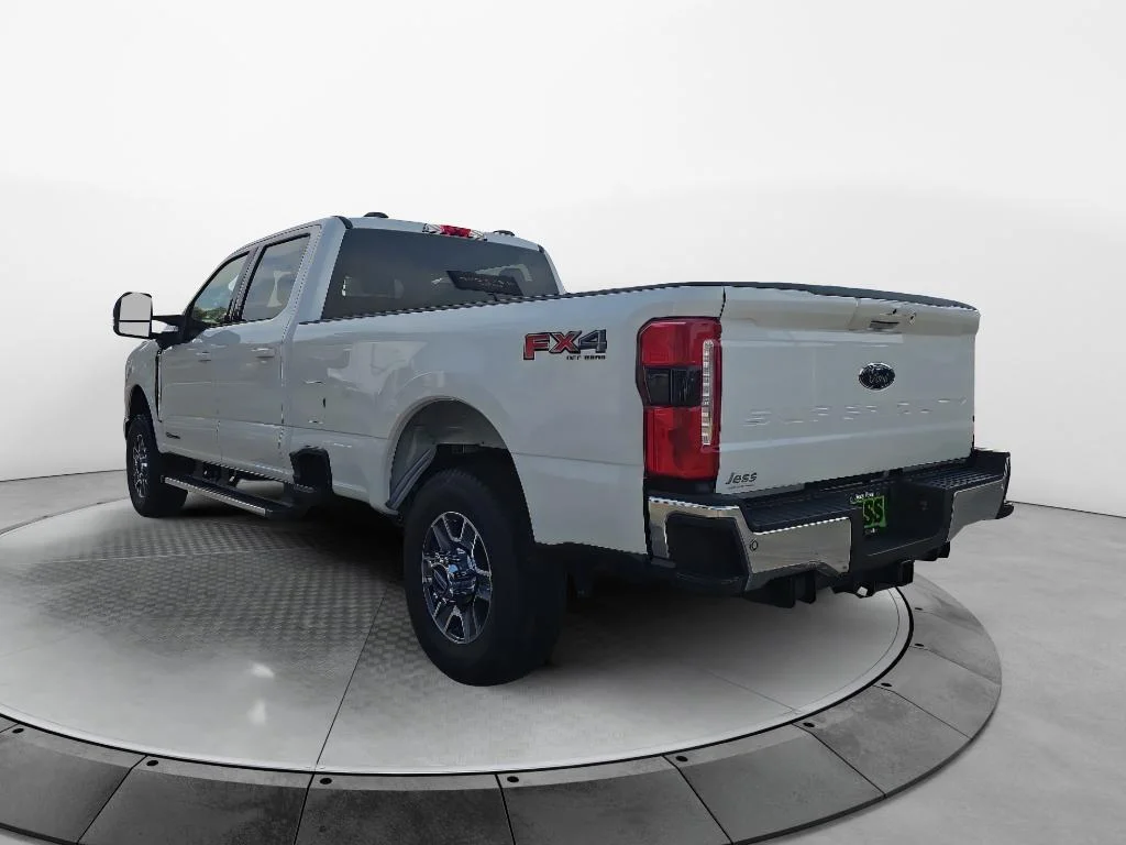 New 2026 Star White Metallic Tri-Coat Ford F-350® Lariat® image 3