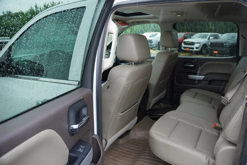 Certified Used 2016 Iridescent Pearl Tricoat Chevrolet LTZ image 16