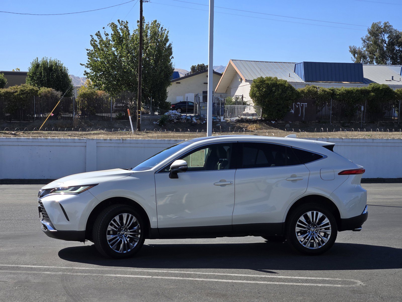 Used 2021  Toyota  image 7