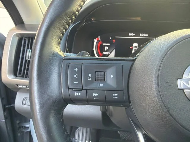 Used 2022 Gray Nissan Platinum image 34