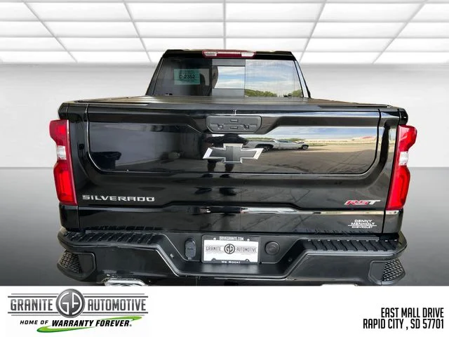 Used 2021 Black Chevrolet RST image 5
