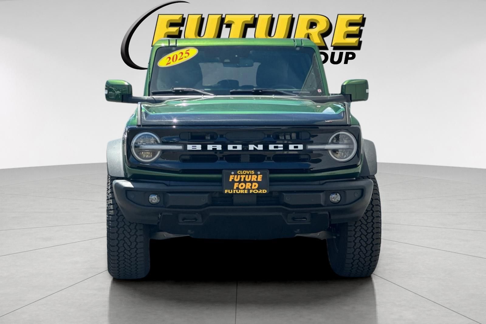 Used 2025 Green Ford Outer Banks image 8