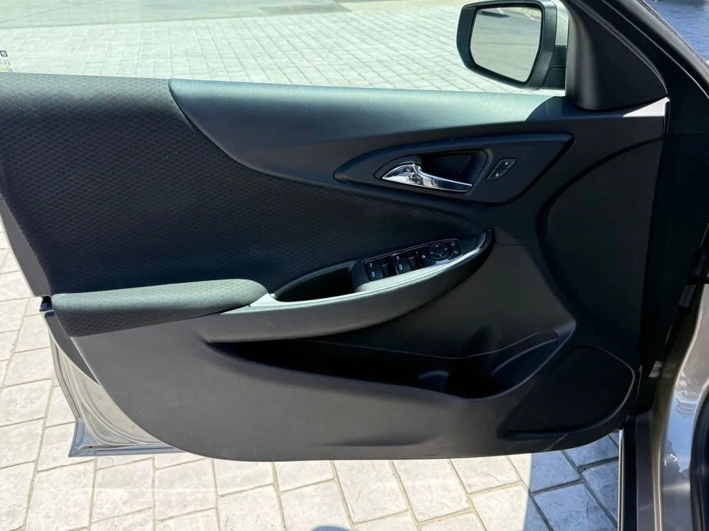 Used 2022 Mineral Gray Metallic Chevrolet LT image 28