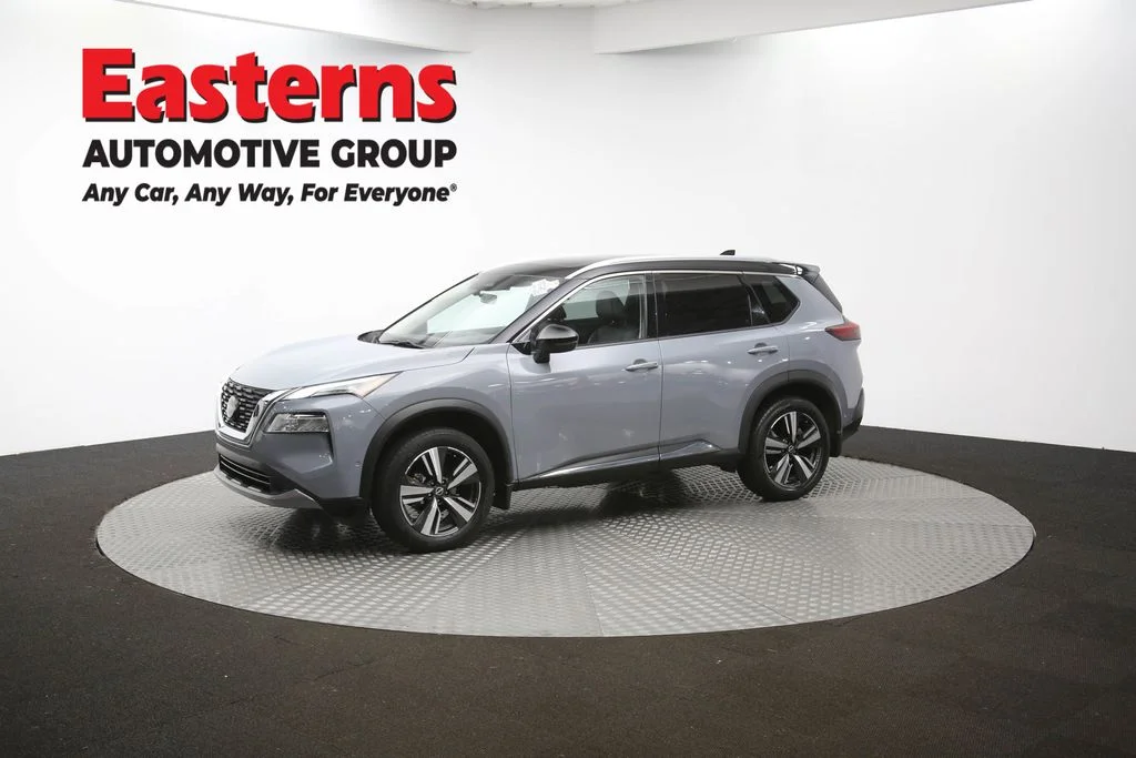 Used 2023 Gray Nissan SL image 59