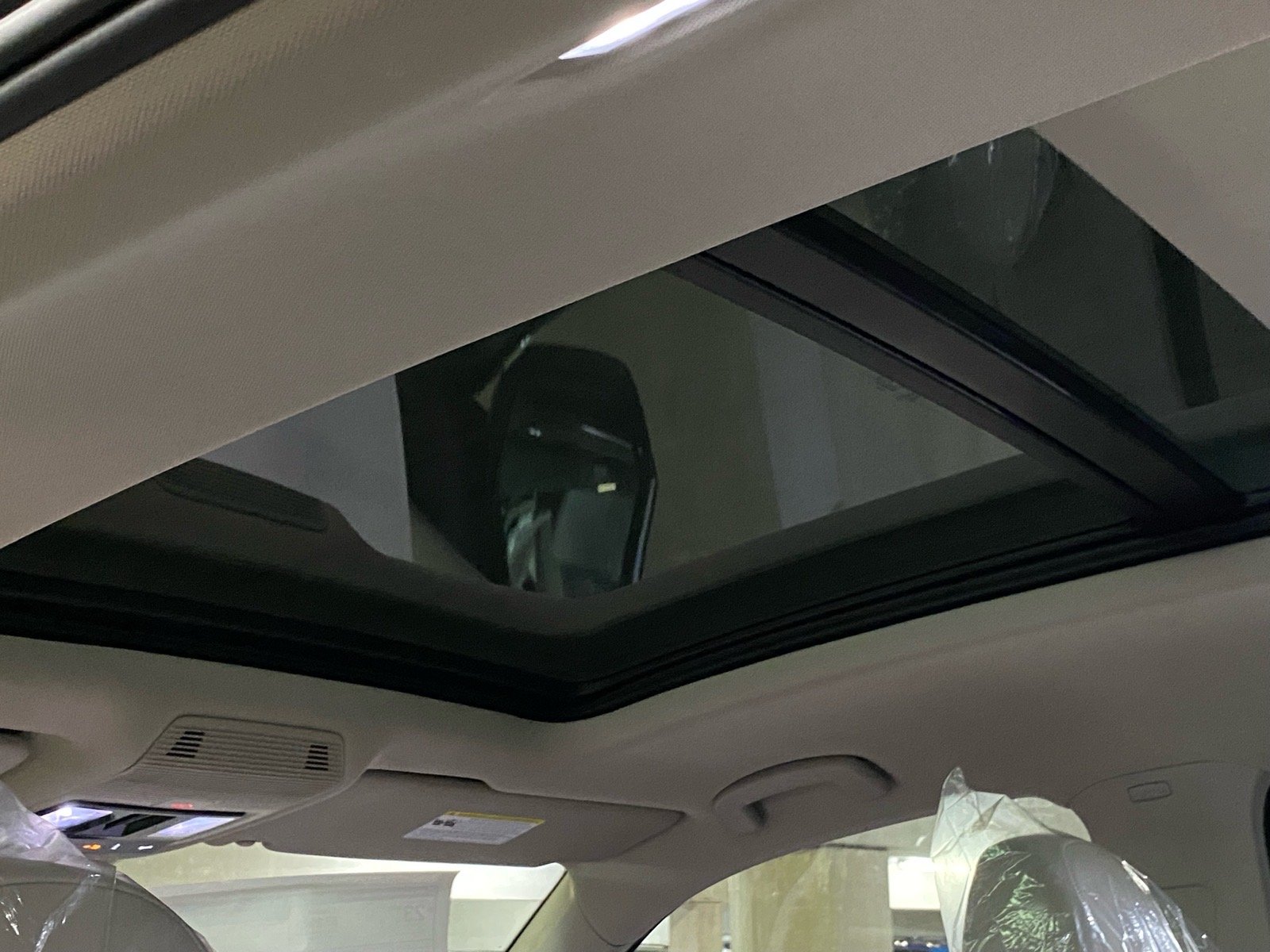 New 2026 Black Volkswagen SE w/Technology image 12