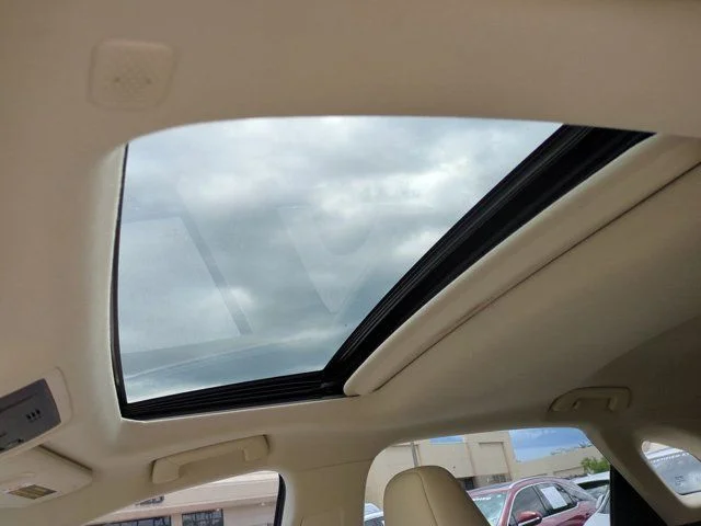 Used 2019 Beige Lexus 350 image 18