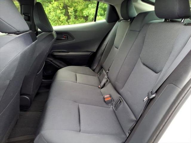 Used 2025 White Toyota  image 12