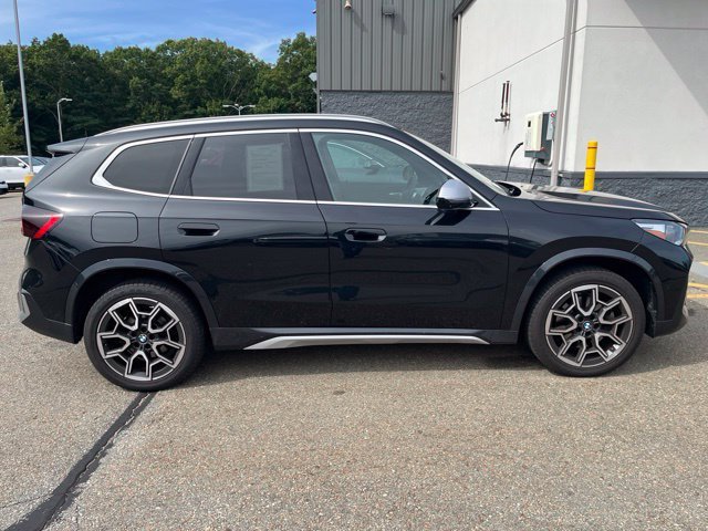 Used 2023 Black Sapphire Metallic BMW xDrive28i image 2
