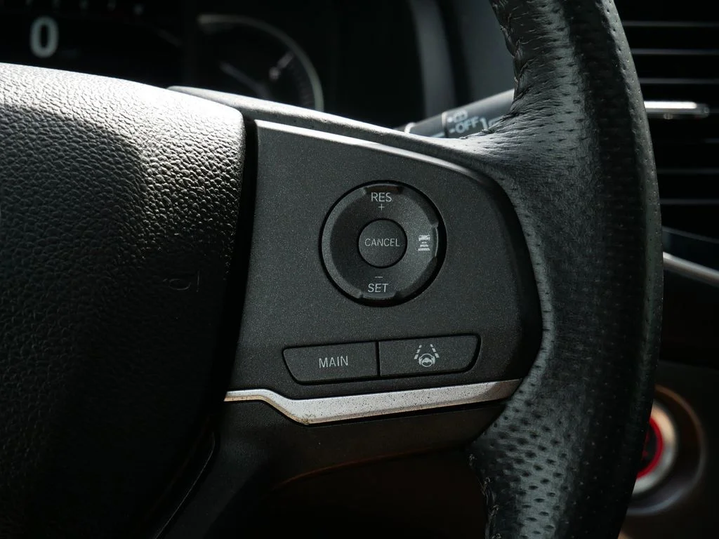 Used 2023  Honda EX-L image 18