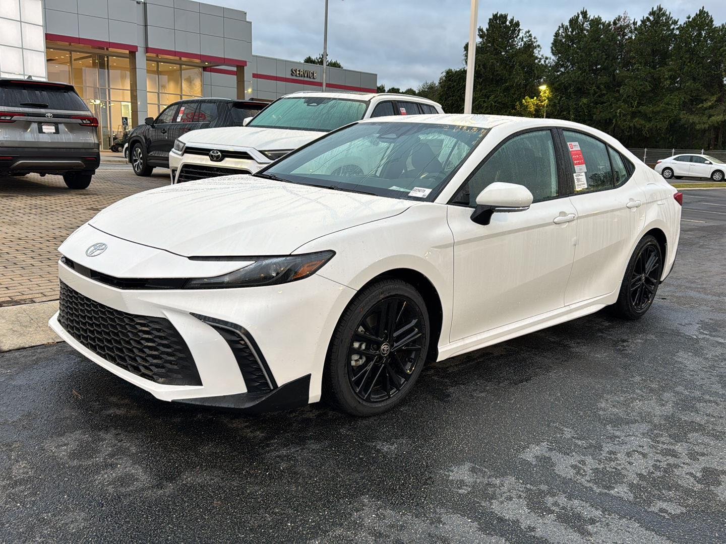 New 2026 Ice Cap Toyota SE image 2