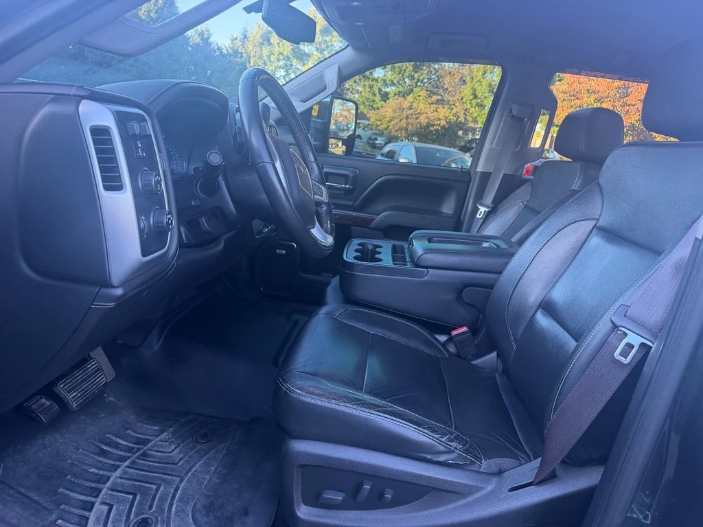 Used 2017 Gray GMC SLT image 8