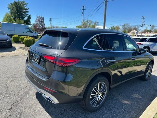 Used 2026 Gray Mercedes-Benz GLC 300 image 5