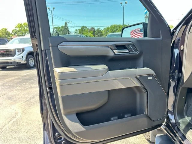 Used 2022 Ash Chevrolet ZR2 image 24