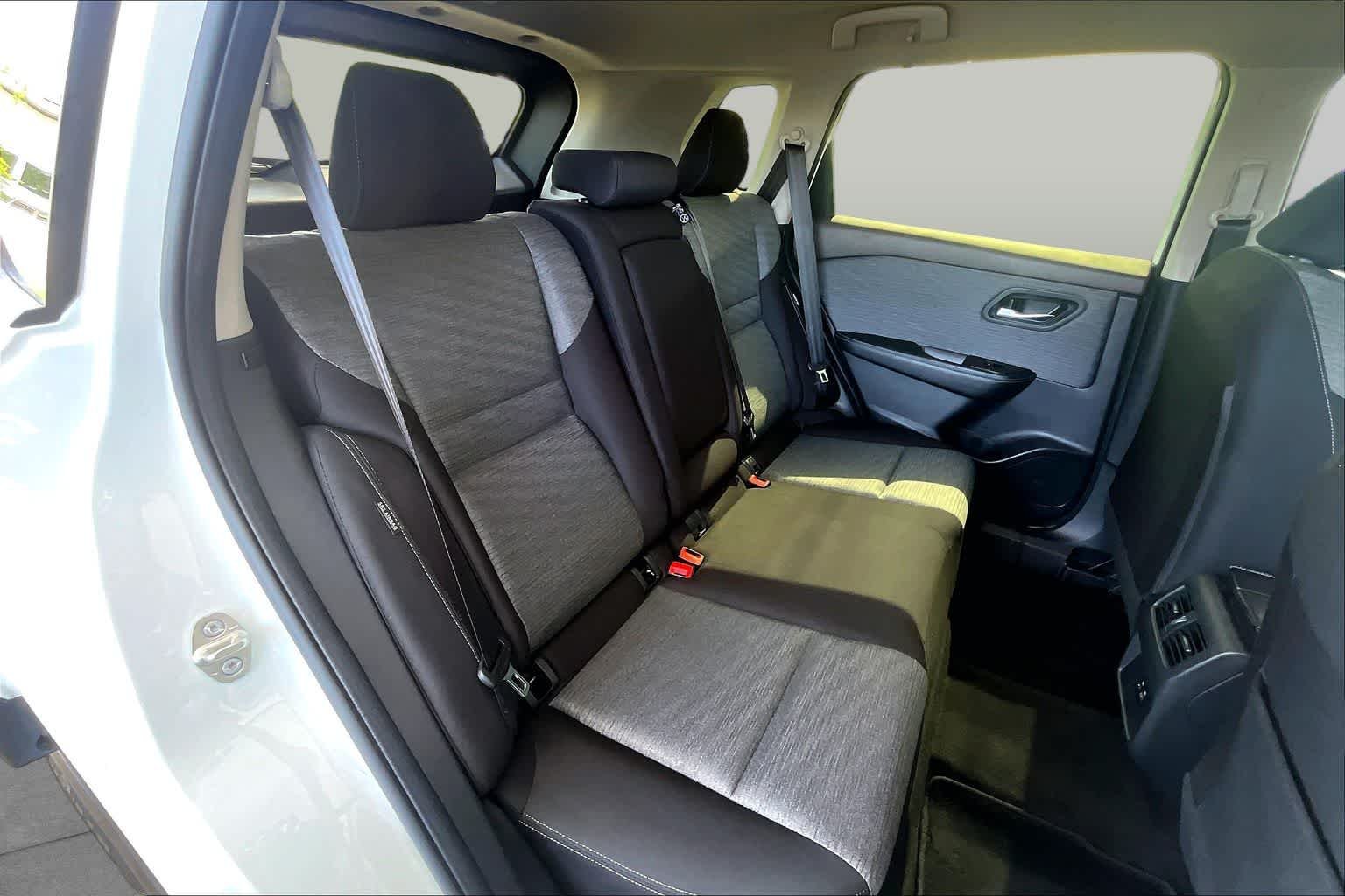 Used 2023 Pearl White Tricoat Nissan SV image 20