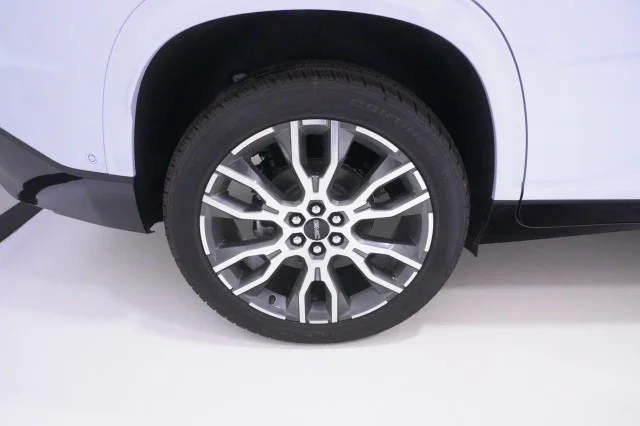 2026 GMC Acadia Denali Ultimate - Photo 6