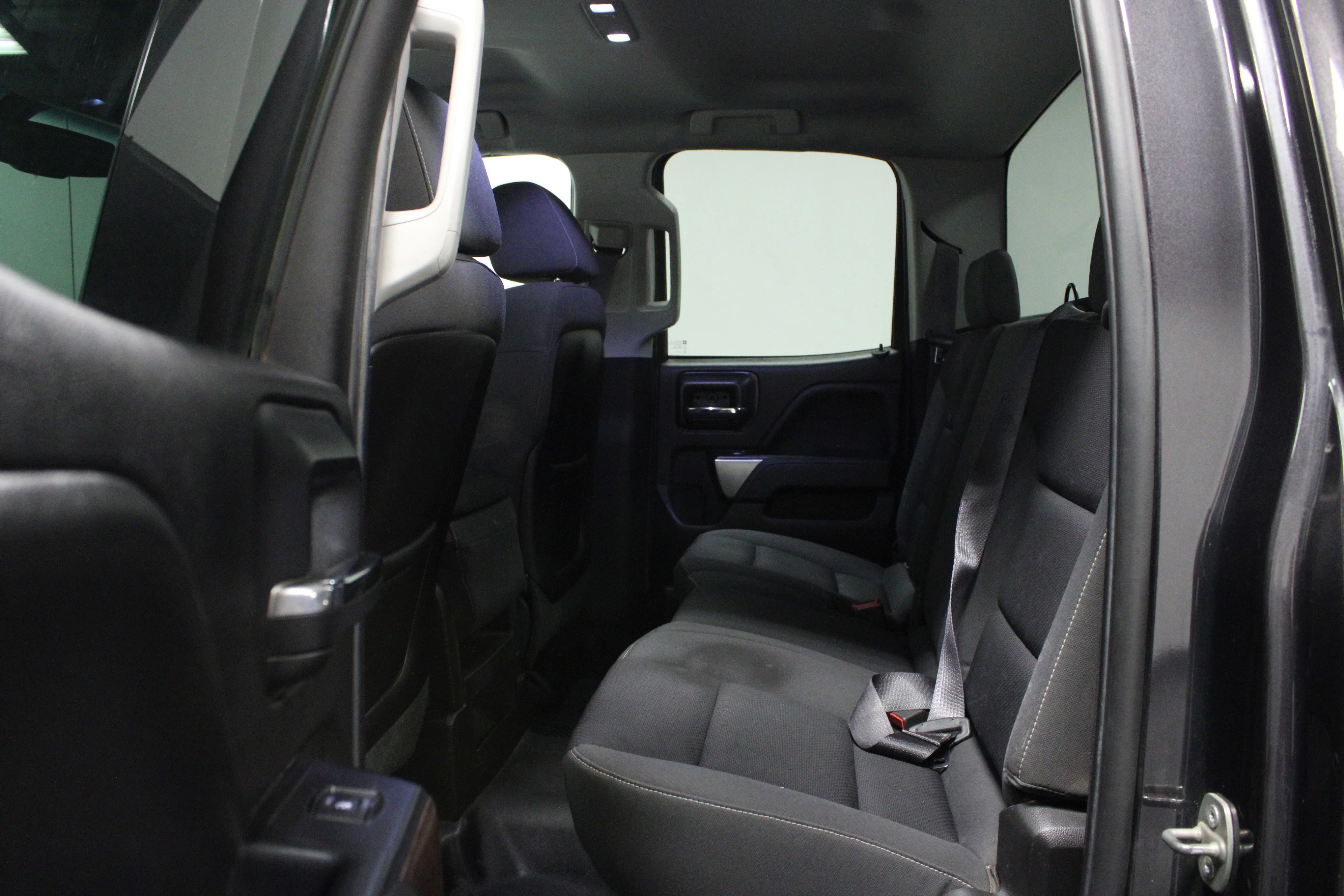 Used 2015 Iridium Metallic GMC SLE image 13