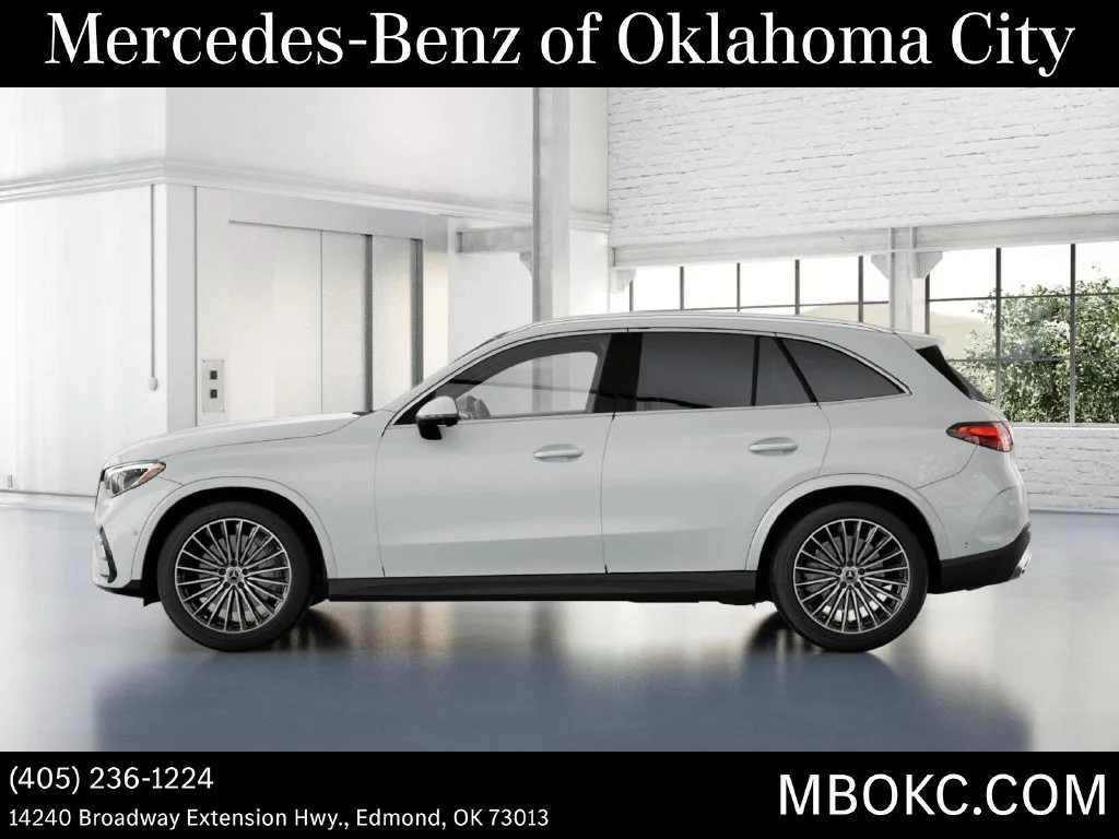 New 2026 MANUFAKTUR Moonlight White Metallic Mercedes-Benz GLC 300 image 79