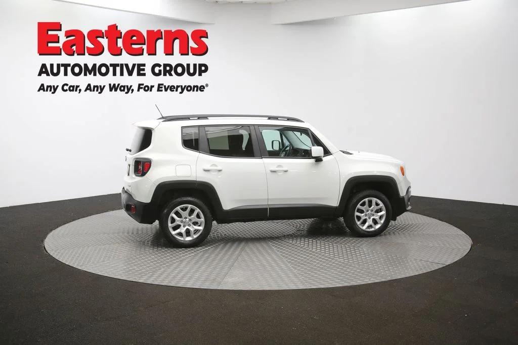 Used 2017 White Jeep Latitude image 42