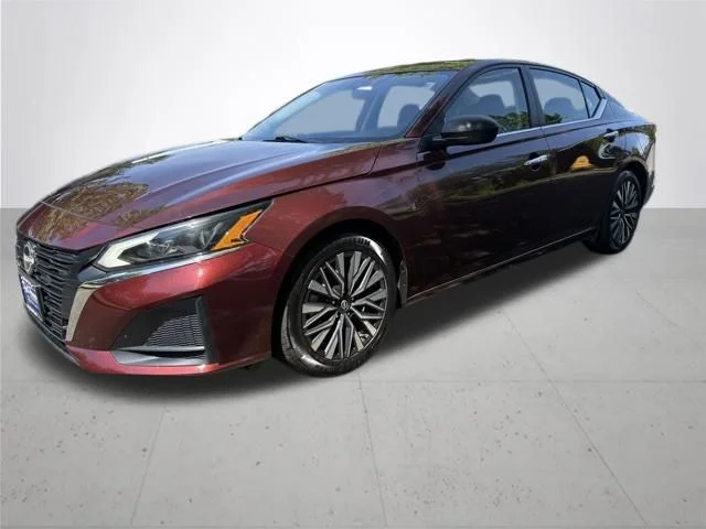 Used 2024 Red Nissan 2.5 SV image 2