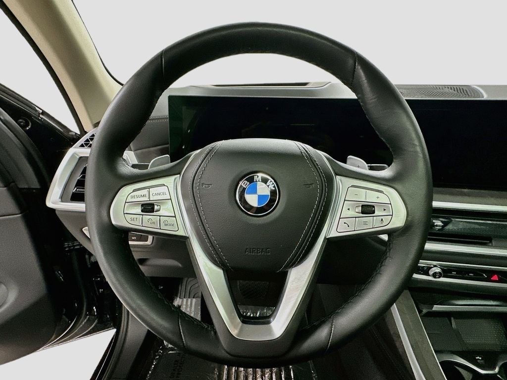 Used 2024 Black Sapphire Metallic BMW xDrive40i image 12