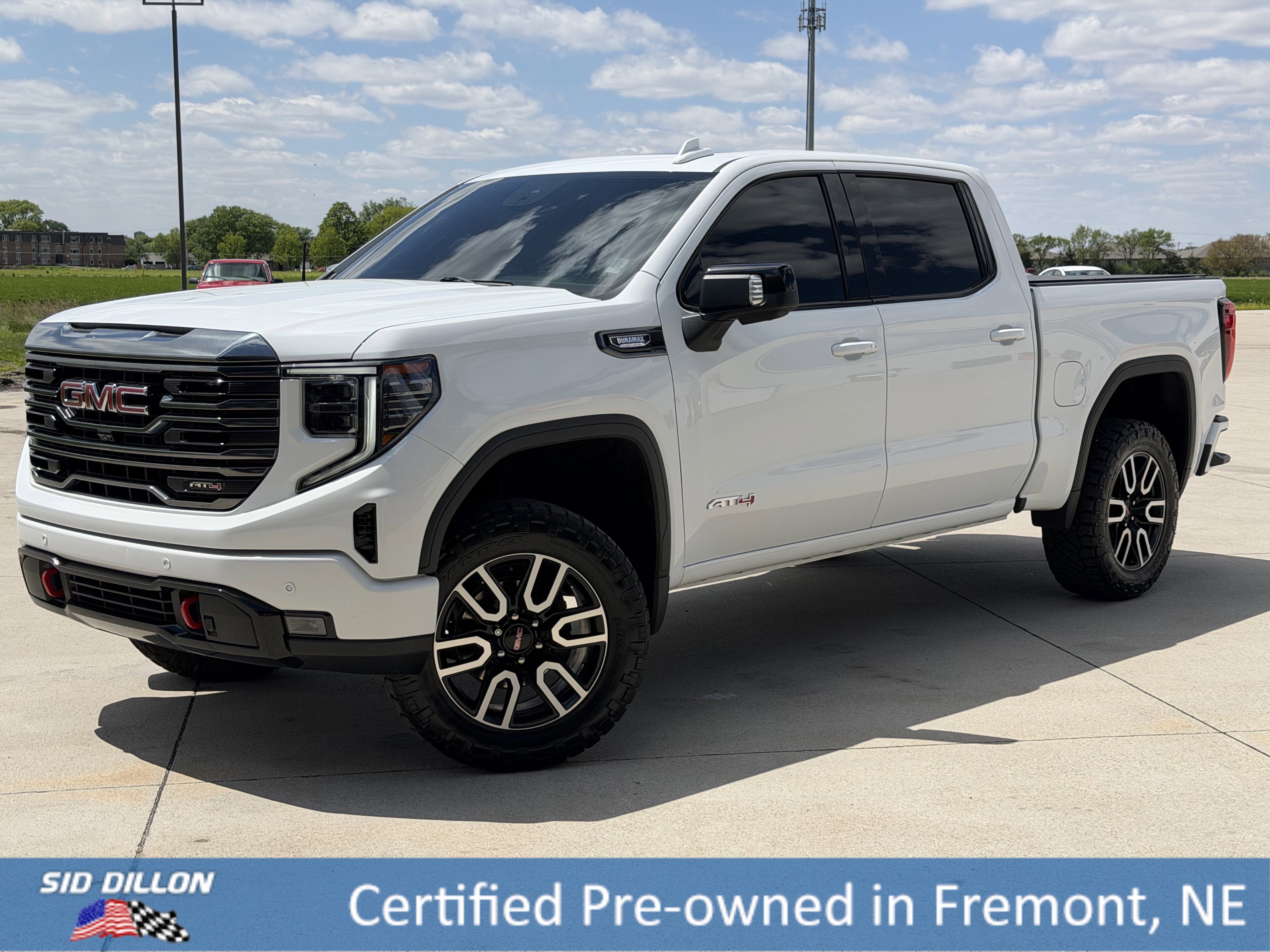 2023 GMC Sierra 4WD Crew Cab Short Box AT4's photo