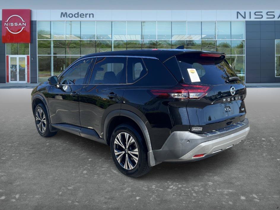 Used 2021 Super Black Nissan SV image 7