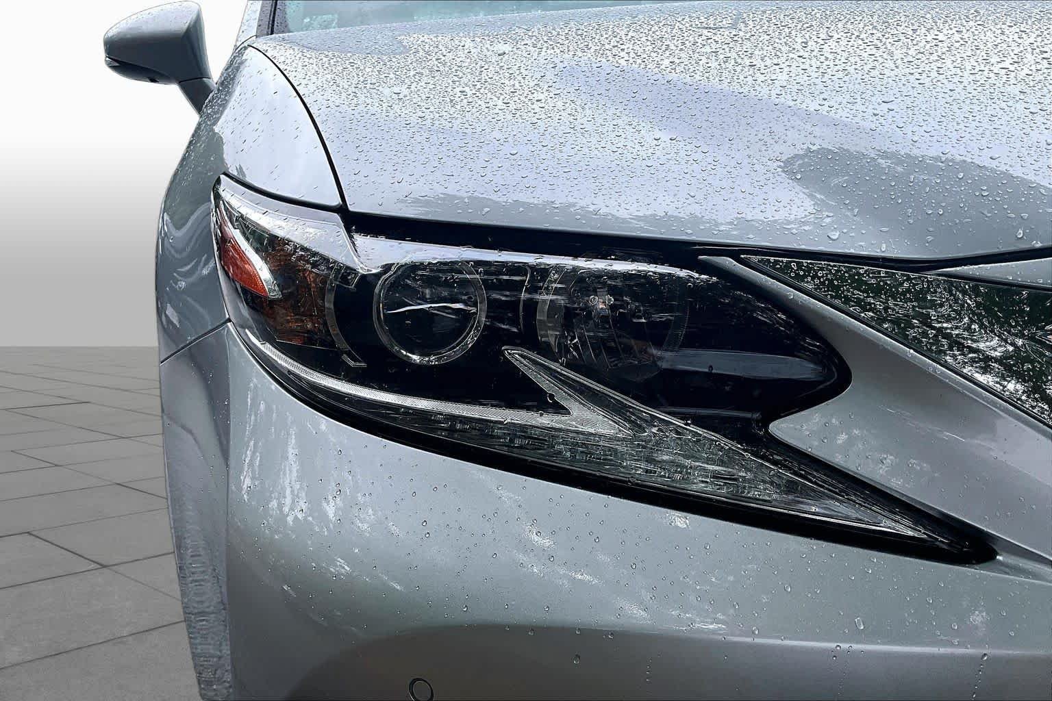Used 2016 Silver Lining Metallic Lexus  image 27
