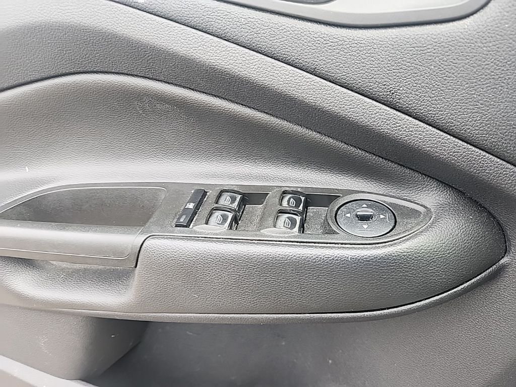 Used 2014 White Ford S image 26