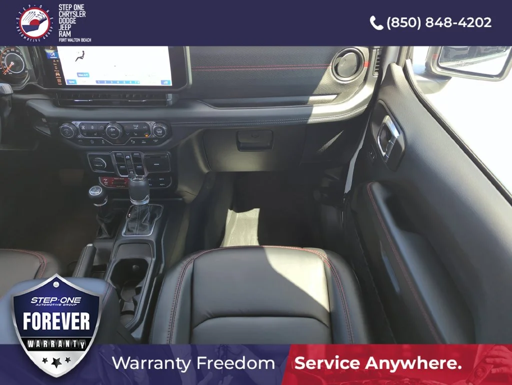 Used 2025 White Jeep Rubicon X image 15