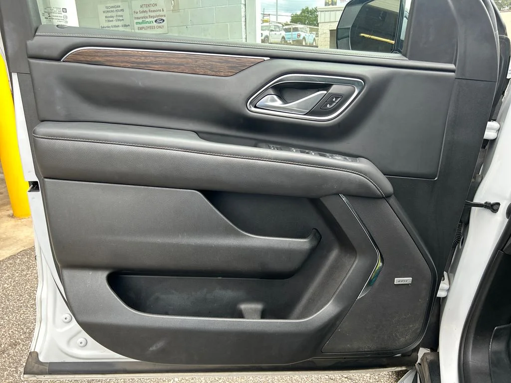 Used 2022 White Chevrolet Premier image 9