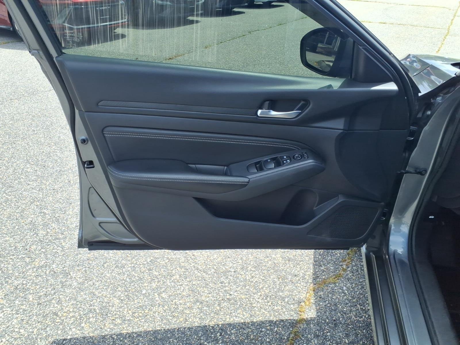 Used 2019 Gun Metallic Nissan 2.5 S image 16