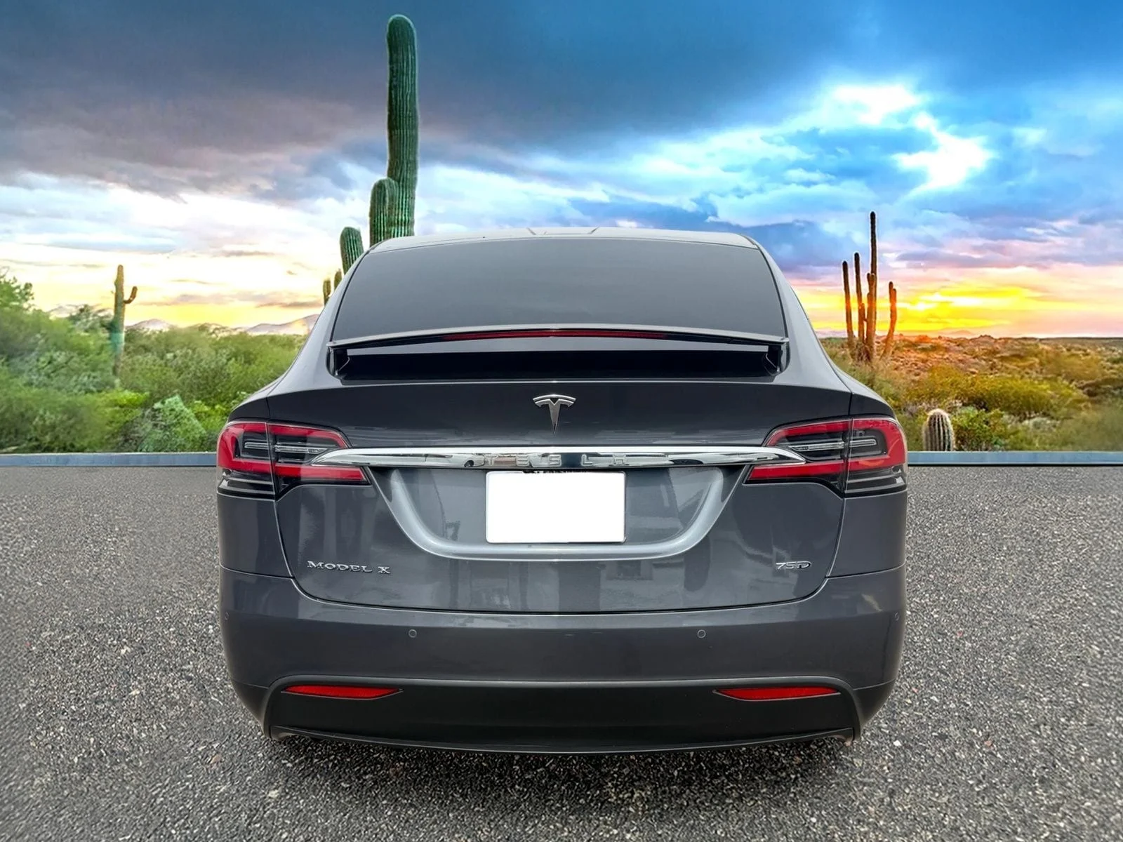 Used 2018 Gray Tesla  image 5