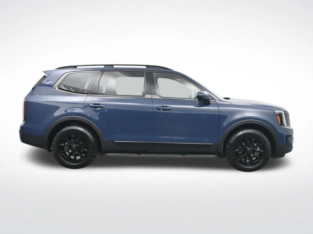 Used 2025 Midnight Black Kia SX-Prestige X-Pro image 4